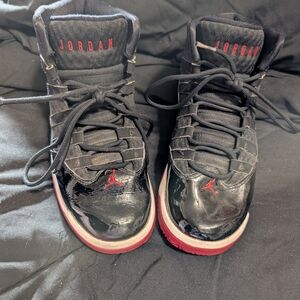 Jordan Kids Black and Red Sneakers